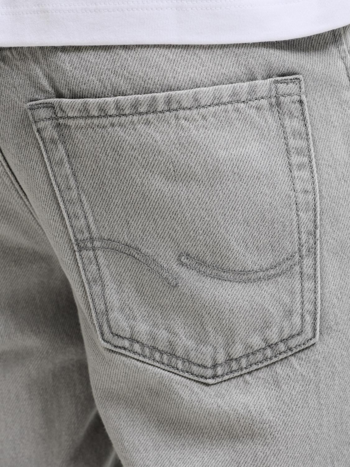 model_shot-detail